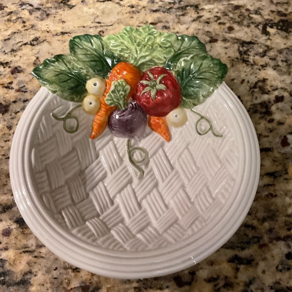 Fitz and Floyd Vegetable Garden Woven Basket 6" Serving Bowl 1995 Vintage - Picture 1 of 3